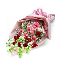 Send Red Roses & White Carnations to Dhaka in Bangladesh